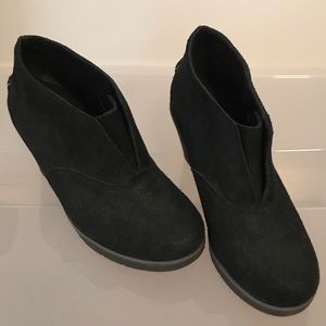 Sperry Top Sider Black Leather Suede Wedges size 9